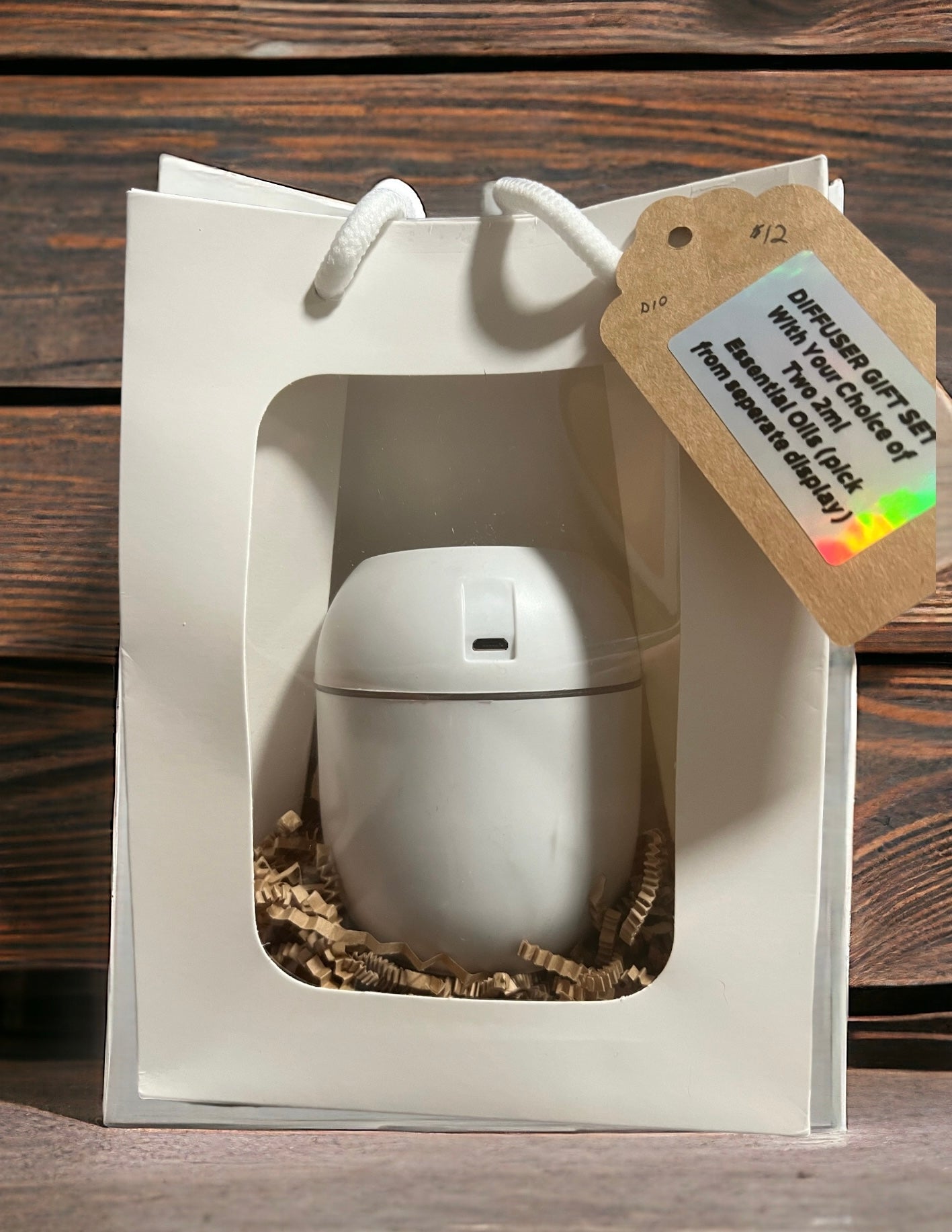 WHITE COLOR Mini Diffuser Gift Bag with Choice of 2 Essential Oils